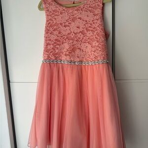 Girl’s Dress Size 6T